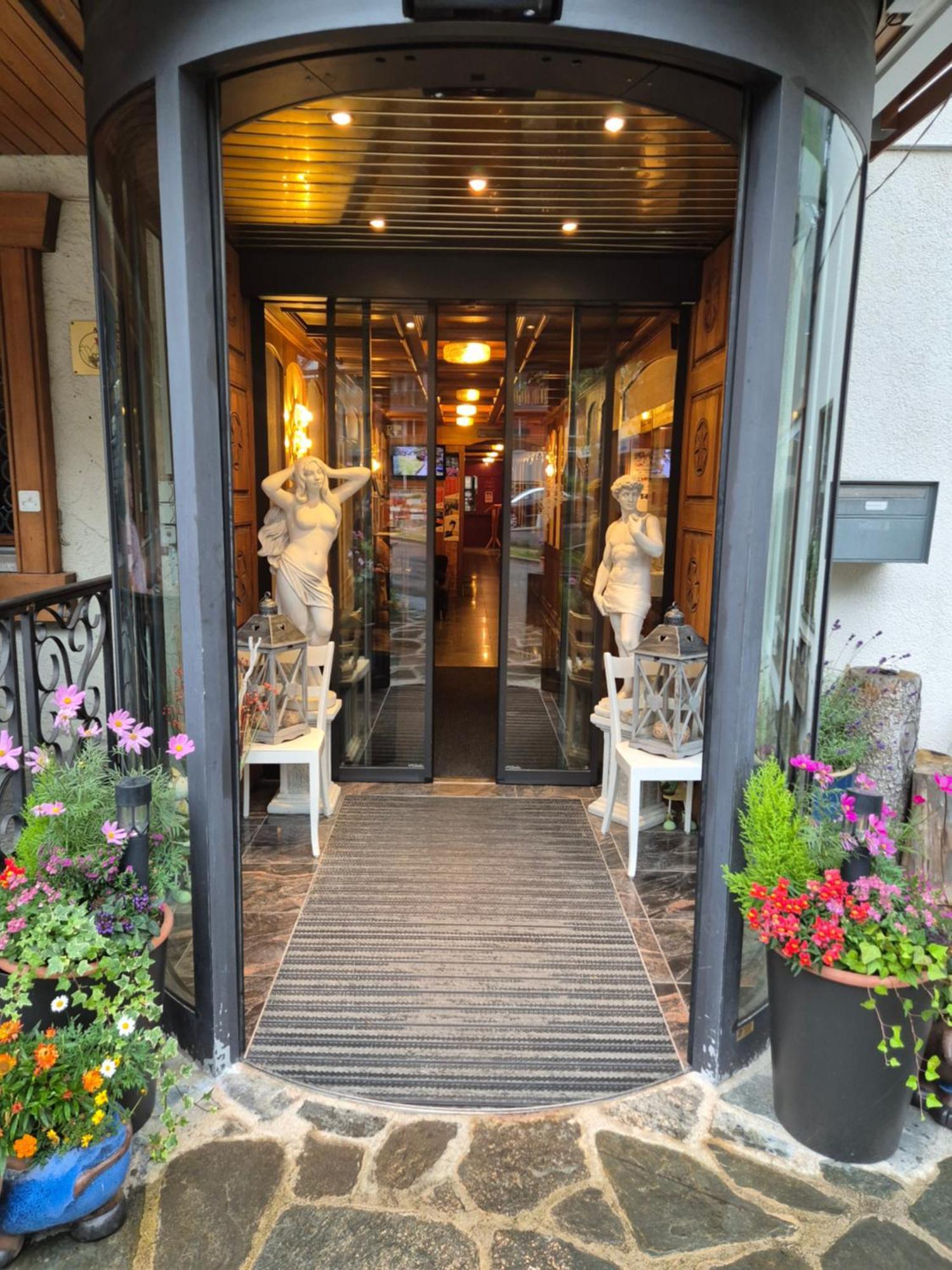 Dala Hotel & Apartments Loèche-les-Bains Extérieur photo
