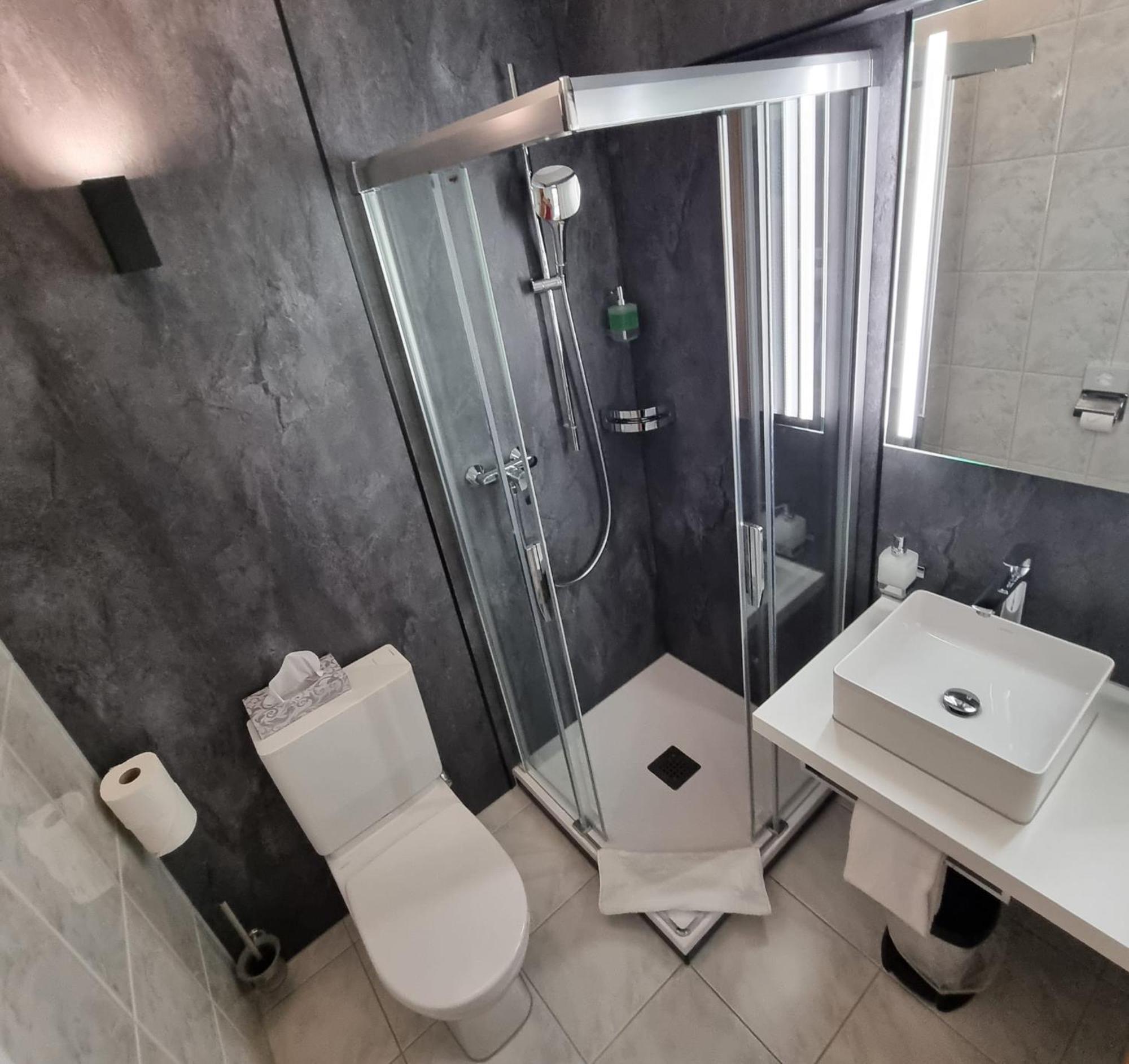 Dala Hotel & Apartments Loèche-les-Bains Extérieur photo